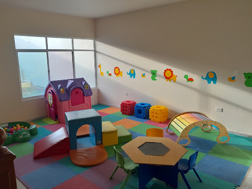 Kinder y Guarderia Infantil HAPPY LAND