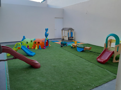 Kinder y Guarderia Infantil HAPPY LAND